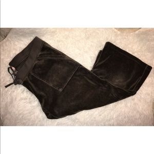 Juicy couture velour capri pants